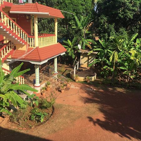 Hari Om Hotel Gokarna  Exterior foto